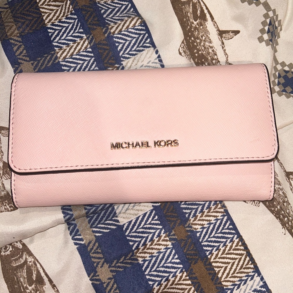 Michael kors wallet